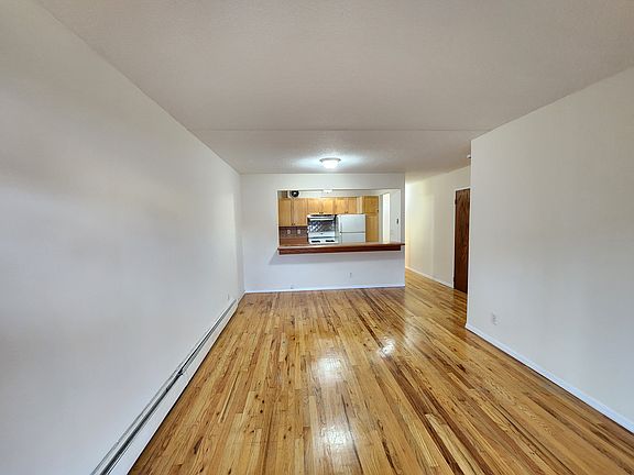 3rd image of 2356 Steinway St