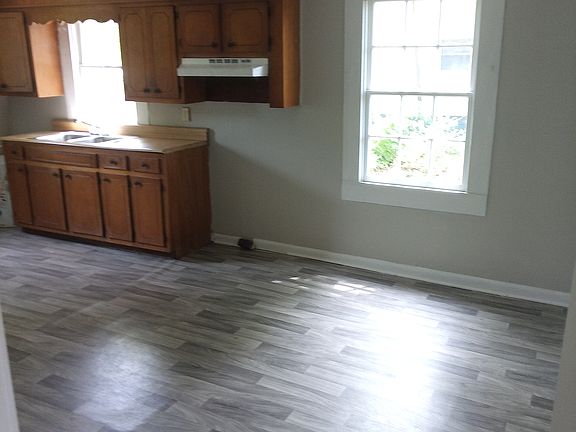 Dining room & kitchen
