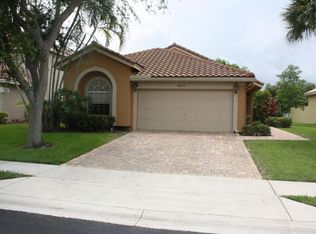 10374 Buena Ventura Dr, Boca Raton, FL 33498
