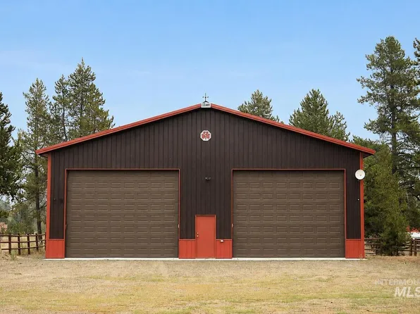 1739 W Roseberry Rd, Donnelly, ID 83615