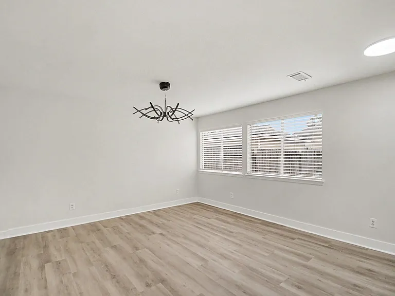 431 Laurel Timbers Dr — Photo 10