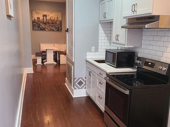 4th image of 224 W Capitol St #3