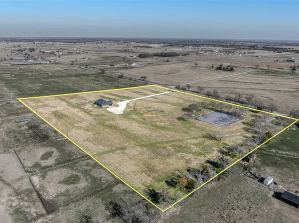 4047 Old Town Rd, Whitesboro, TX 76273