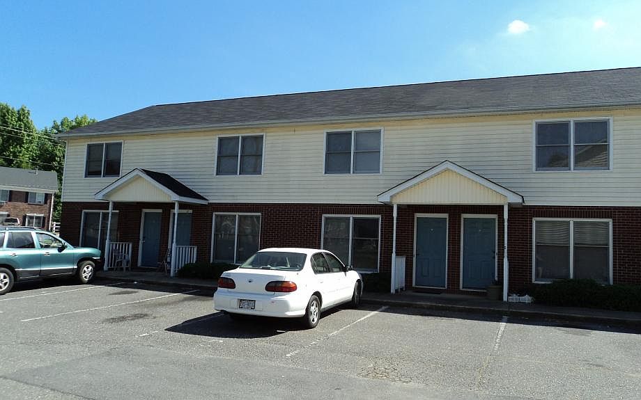 2nd image of 200 Stroupe Rd APT E