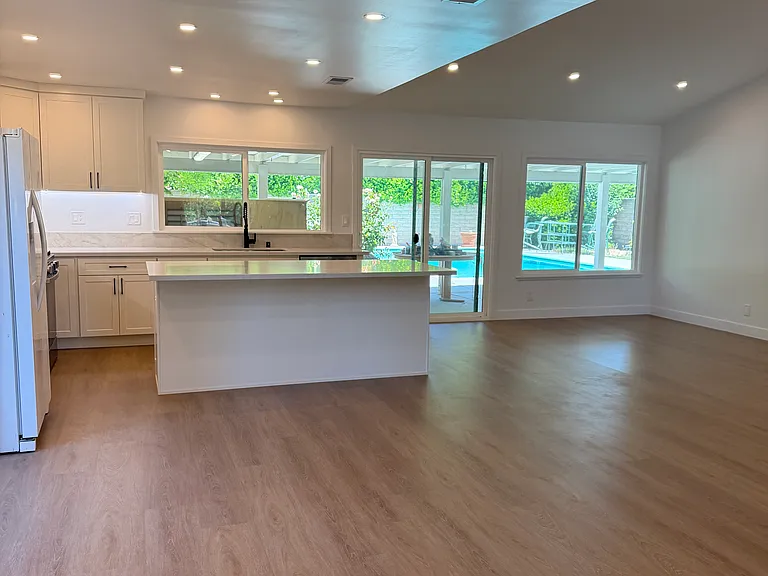8390 Faust Ave — Photo 5