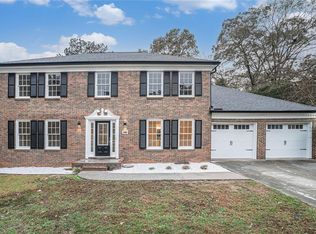 2615 Kinnett Dr SW, Lilburn, GA 30047