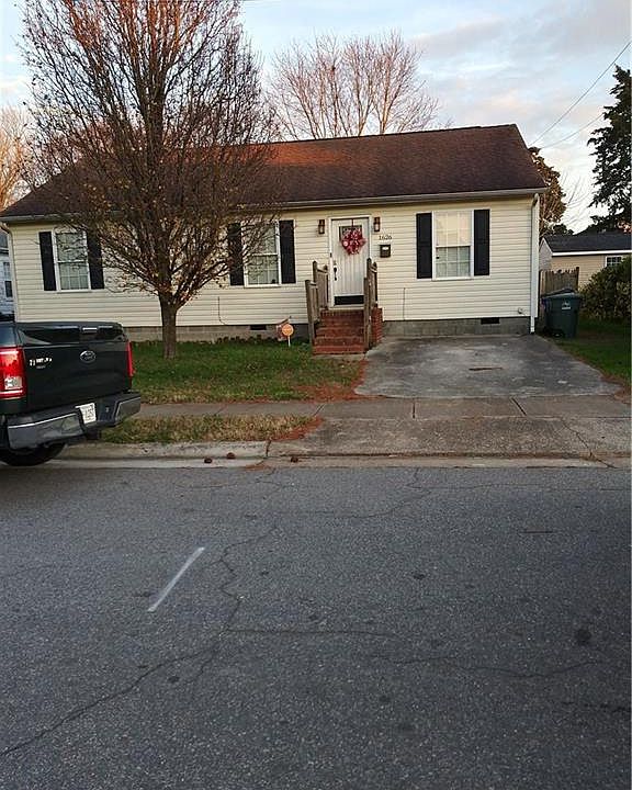 1st image of 1626 Oakfield Ave