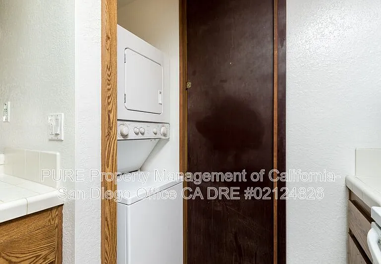 9129 Village Glen Dr #175 — Photo 8