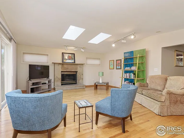 756 Birch St — Photo 7