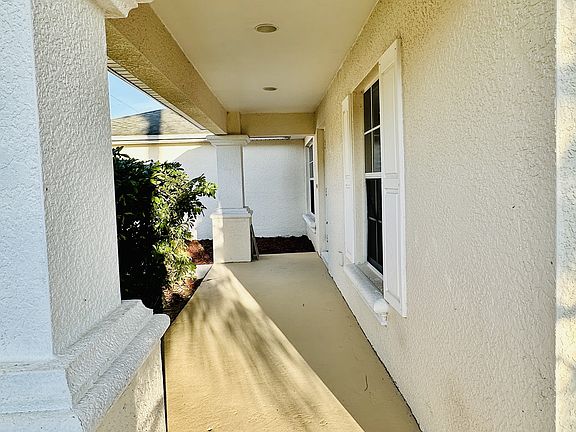 4th image of 3815 18th St W
