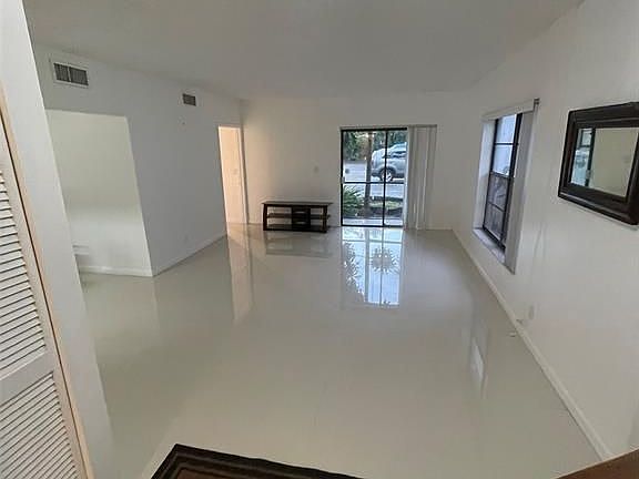 5th image of 2718 S University Dr APT 17C