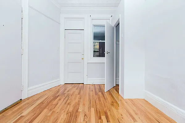 Rented by Nooklyn NYC LLC | media 26