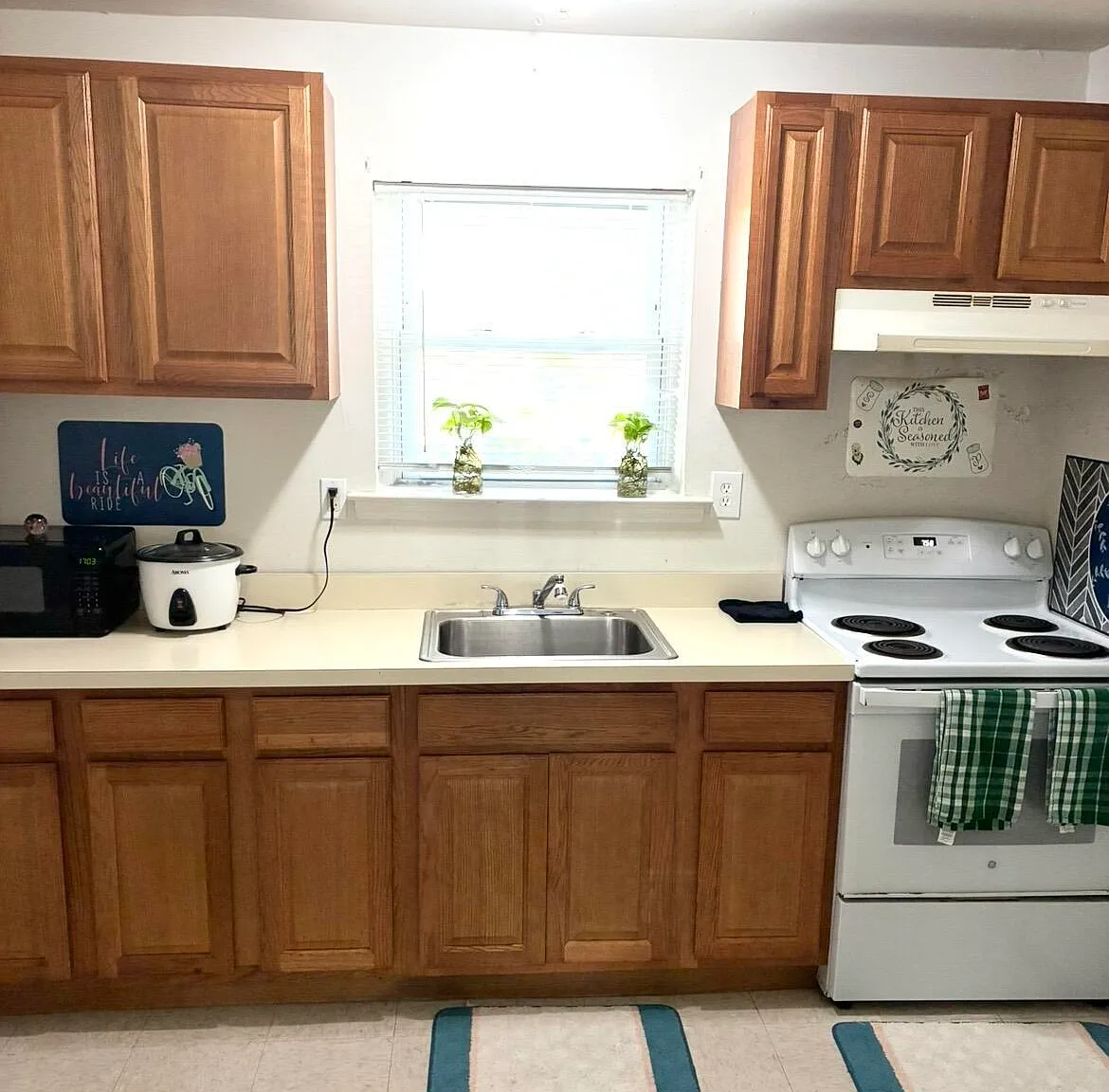 2 bed, 1.5 bath, 1120 sqft, $2,100 — Photo 3