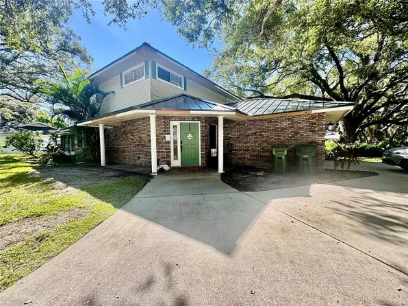 6812 Arbor Oaks Dr, Bradenton, FL 34209