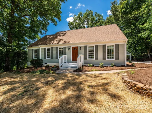 7356 Terrace Dr, Charlotte, NC 28211