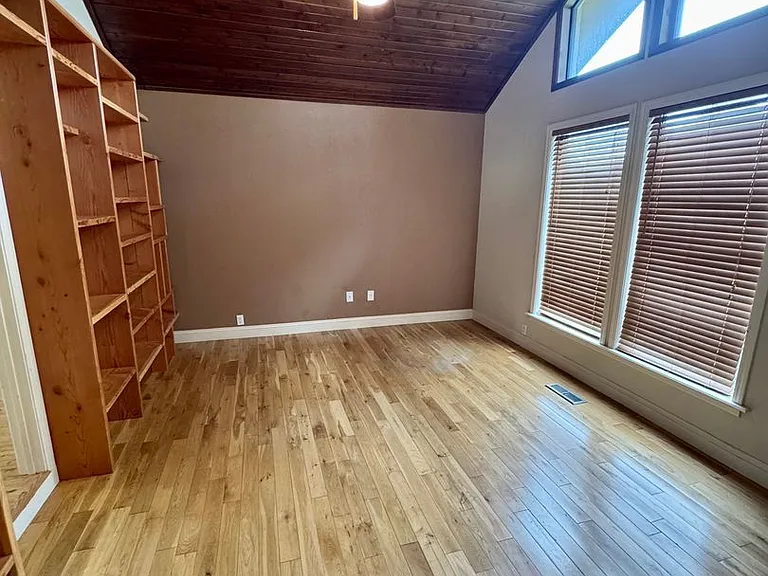 6618 S 112th East Ave — Photo 19