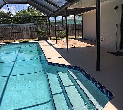 Screened Pool