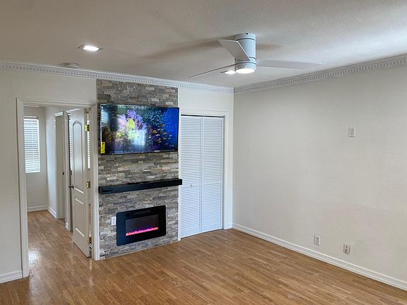 2nd image of 6083 Pickford St