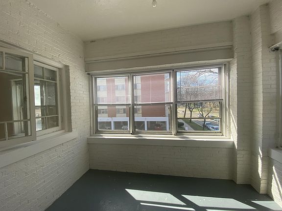 3rd image of 2526 N Prospect Ave APT C