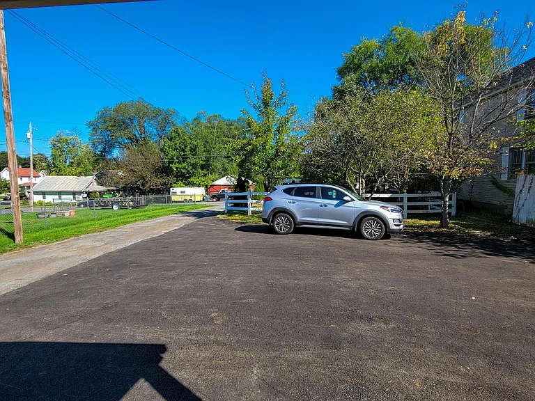 407 Bowers St — Photo 3