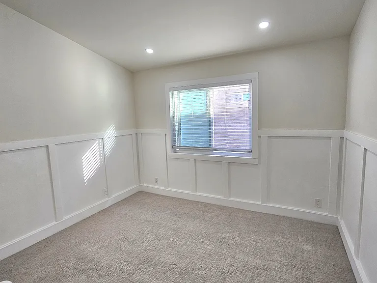 14689 Moon Crest Ln #C — Photo 14