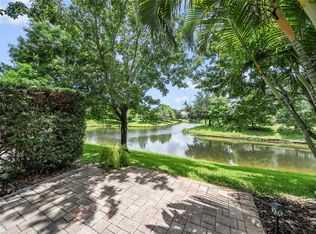 558 Harbor Ridge Dr, Palm Harbor, FL 34683