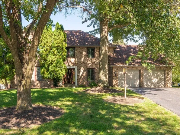 1355 Cypress Creek Ct, Valparaiso, IN 46385