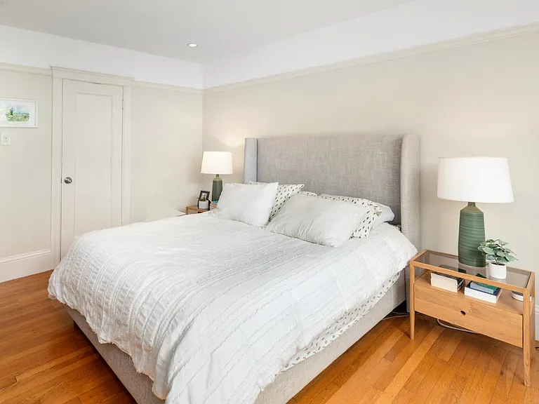 3136 Broderick St #2 — Photo 3