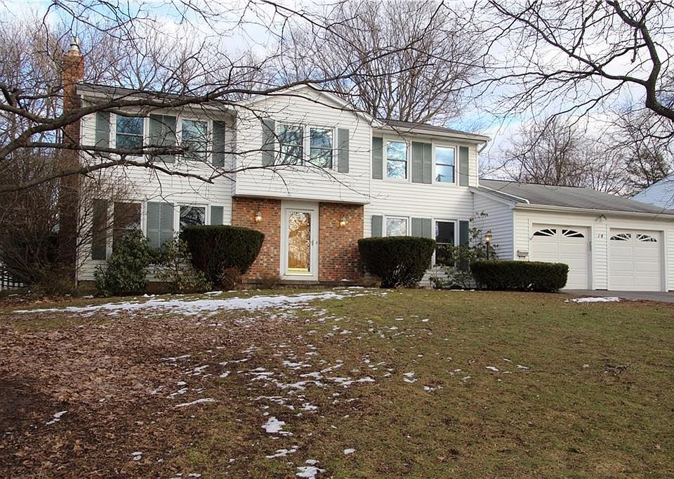 1st image of 14 Hilltop Dr