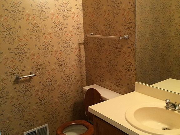 5th image of 2786 Northwood Ct SW