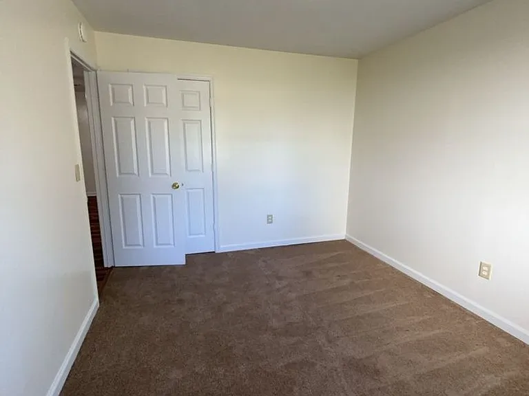 235 Dogwood Pointe Dr #1 — Photo 16