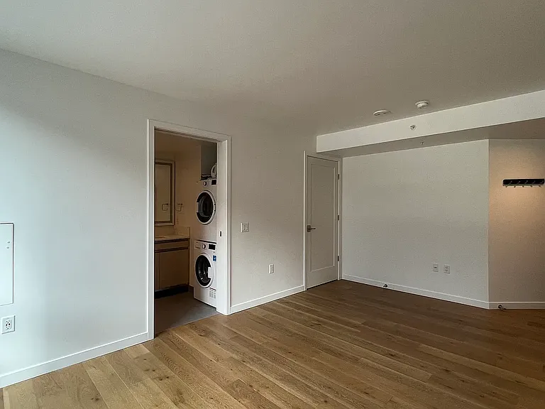 1808 Minor Ave #400 — Photo 8