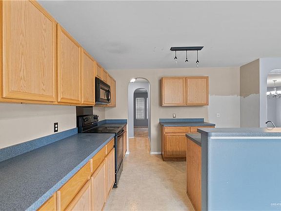 4th image of 1917 Andrea Ave