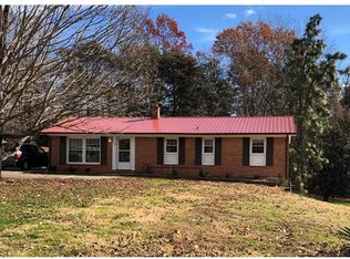 709 Clarke Rd, Martinsville, VA 24112