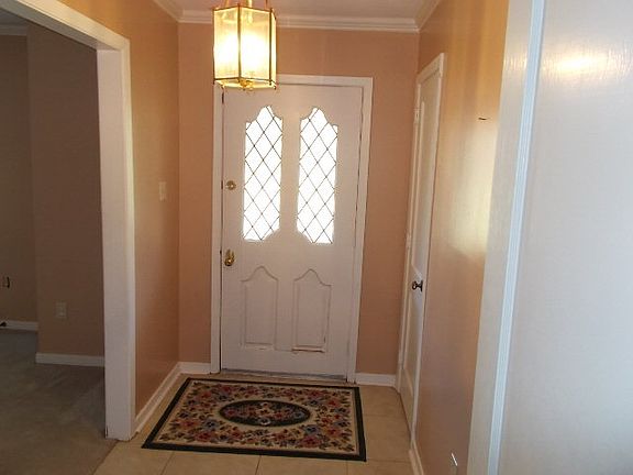 2nd image of 3105 Highland Dr