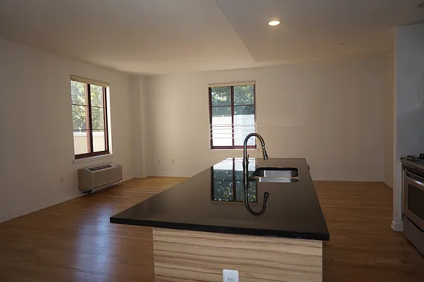 Rented by null | media 31