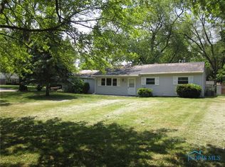 5213 Lynnhaven Dr, Sylvania, OH 43560