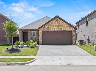 3921 Oak Creek Cir, Denison, TX 75020