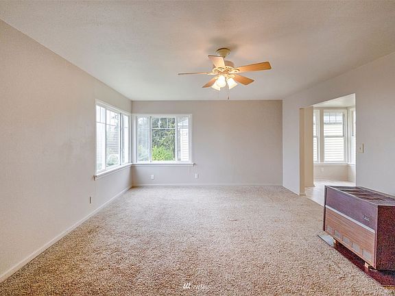 5th image of 517 S Summit Ave
