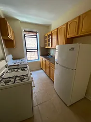 Rented by NYC LUXURY APT RENTALS CO LLC