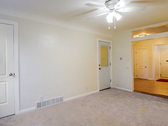 5th image of 400 Temple Ave