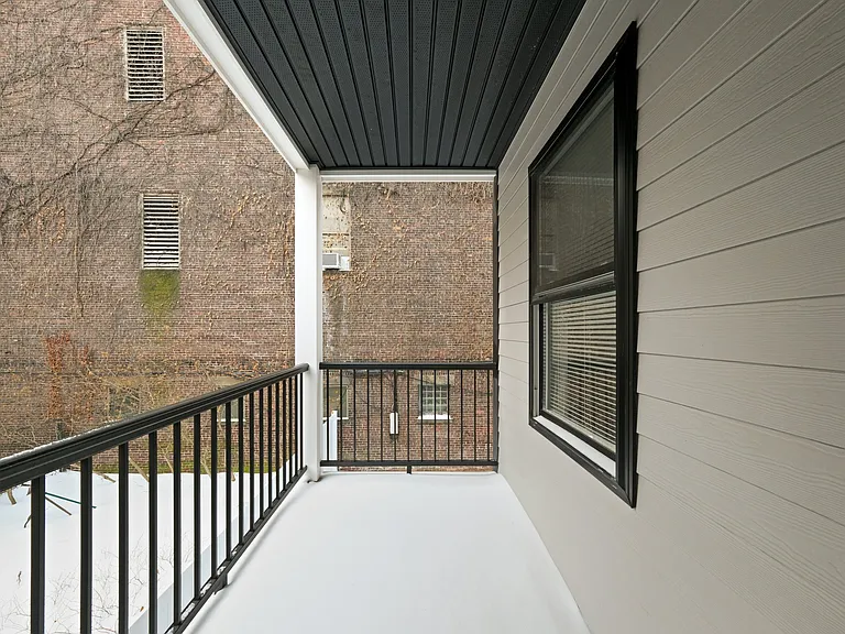 Balcony off Main BR