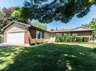 3005 Deerpath Rd, Lake Geneva, WI 53147
