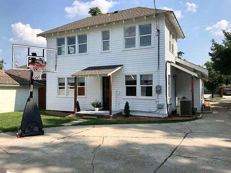 1805 W Park Pl — Photo 3