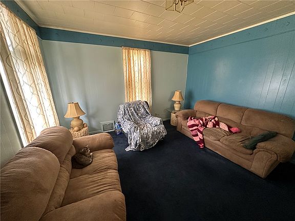 3rd image of 717 Ludwick St