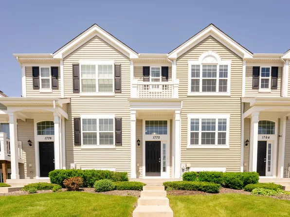 1770 Ruby Dr #1770, Pingree Grove, IL 60140