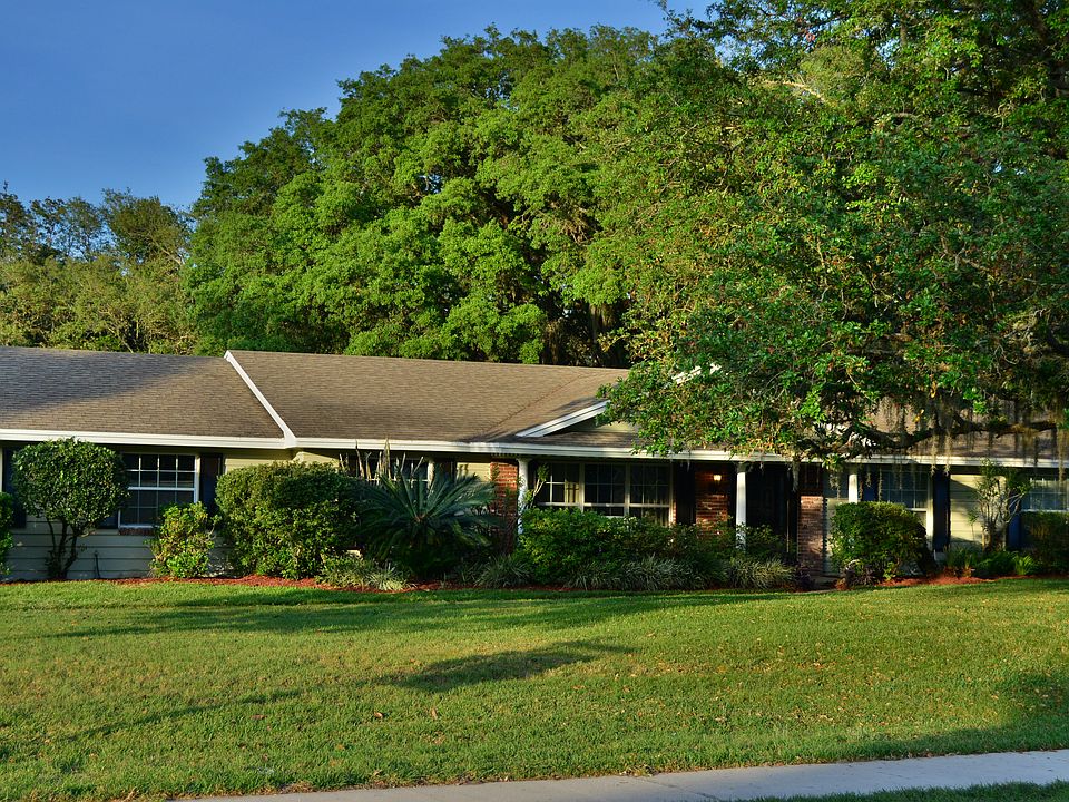 1st image of 1084 Dyson Dr