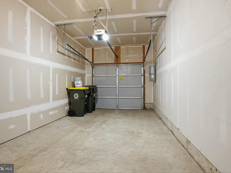 114 King St #B — Photo 29