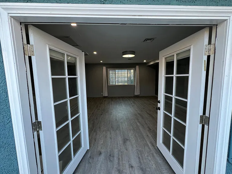 215 Rancho Vista Dr — Photo 8