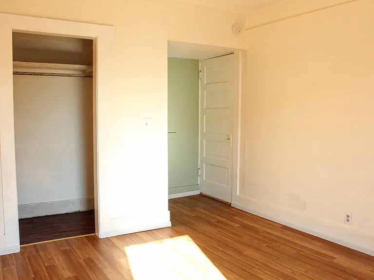 505 13th Ave #4 — Photo 18
